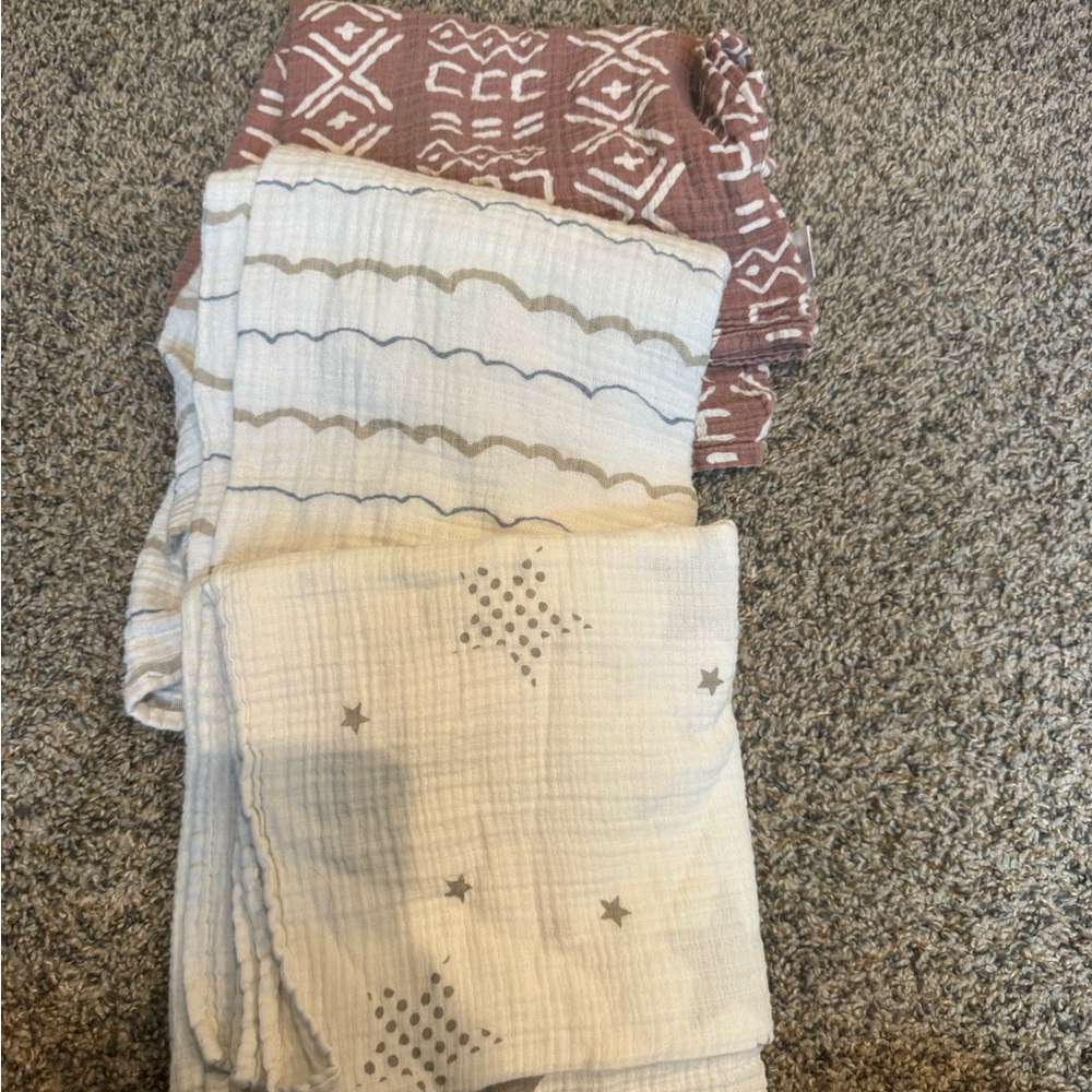 aden + anais Muslin Baby Blankets Set in Terracotta, Cream, and Gray